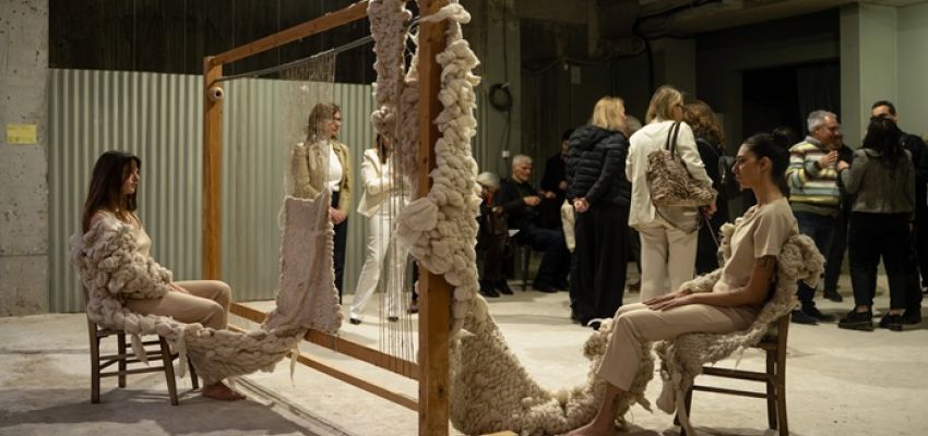 Θερμή η υποδοχή της έκθεσης σύγχρονης τέχνης “In/Out of Time - Στην ώρα, εκτός χρόνου”, στο κτίριο Νόμπελ