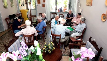 1η Οκτωβρίου - Παγκόσμια Ημέρα Τρίτης Ηλικίας: Ο Δήμος Χαλανδρίου δεν ξεχνά τους ηλικιωμένους