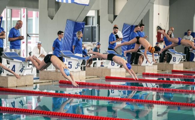 Εκατοντάδες μικροί κολυμβητές έδωσαν ραντεβού στο Χαλάνδρι στα «Ευριπίδεια 2024»