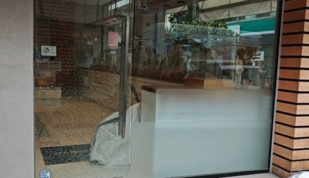 Διάρρηξη με βαριοπούλα σε κοσμηματοπωλείο στο κέντρο του Χαλανδρίου