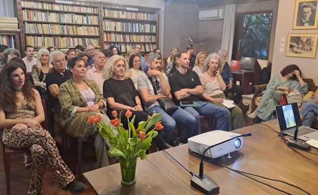 Το εργαστήριο δημιουργικής γραφής του Δήμου Χαλανδρίου ολοκληρώθηκε με την έκδοση του e-book “Μια πόρτα ανοιχτή”