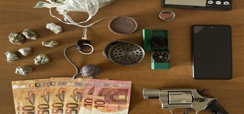 Συνελήφθη στο Χαλάνδρι 23χρονος που διακινούσε ναρκωτικές ουσίες – Εκμεταλλευόταν την εργασία του ως διανομέας