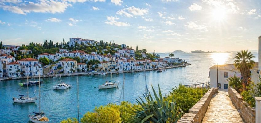 Πεζοπόροι Χαλανδρίου “Ο Ευριπίδης”: Ένα καλοκαίρι γεμάτο θάλασσα, κορυφές και μοναδικές εμπειρίες