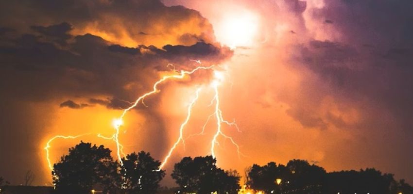 Έντονα καιρικά φαινόμενα αναμένονται και στο Χαλάνδρι